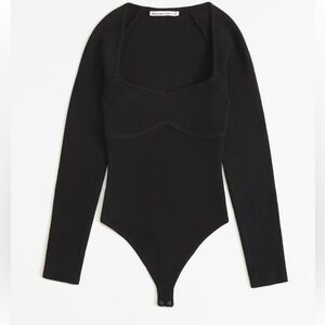 Abercrombie & Fitch Long-Sleeve Sweetheart Sweater Bodysuit